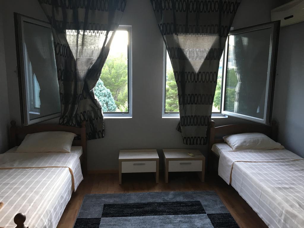 Mell Apartments โมสตาร์ ภายนอก รูปภาพ