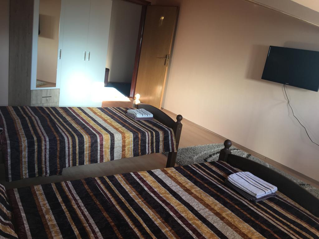 Mell Apartments โมสตาร์ ภายนอก รูปภาพ